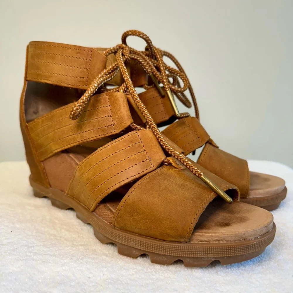 Women's Camel‎ Lace-Up Sorel Joanie II Wedge Sandals size 9.5 Leather